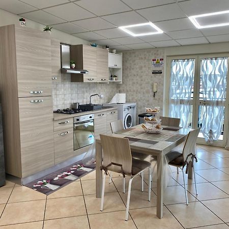 Appartamento Casa Crispino Mansarda N4 Per 3 Persone Frattaminore Esterno foto